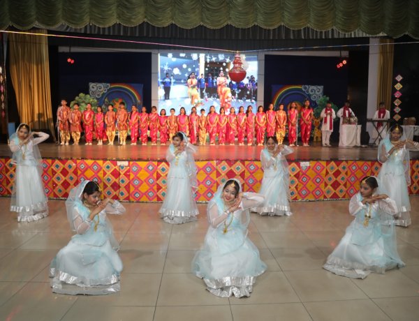 सरला बिरला पब्लिक स्कूल के वात्सल्यम कार्यक्रम में छात्रों ने इंद्रधनुषी छटा बिखेरी