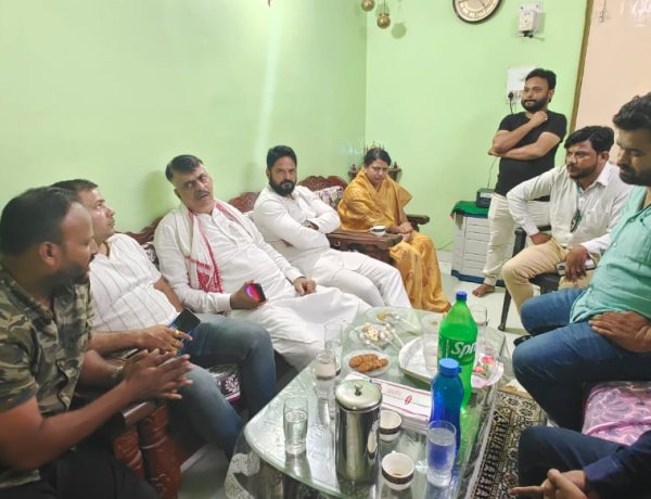 " एक मुलाकात अपनों के साथ" अभियान झारखंड कांग्रेस को मज़बूती देगा : राजेश ठाकुर