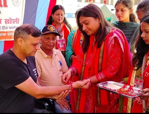 देश के सैनिकों की कलाइयों पर ओजस्विनी का रक्षासूत्र' कार्यक्रम हर्षोल्लासपूर्वक सम्पन्न, सेवा करना सदा देश की, बहनों की अभिलाषा है