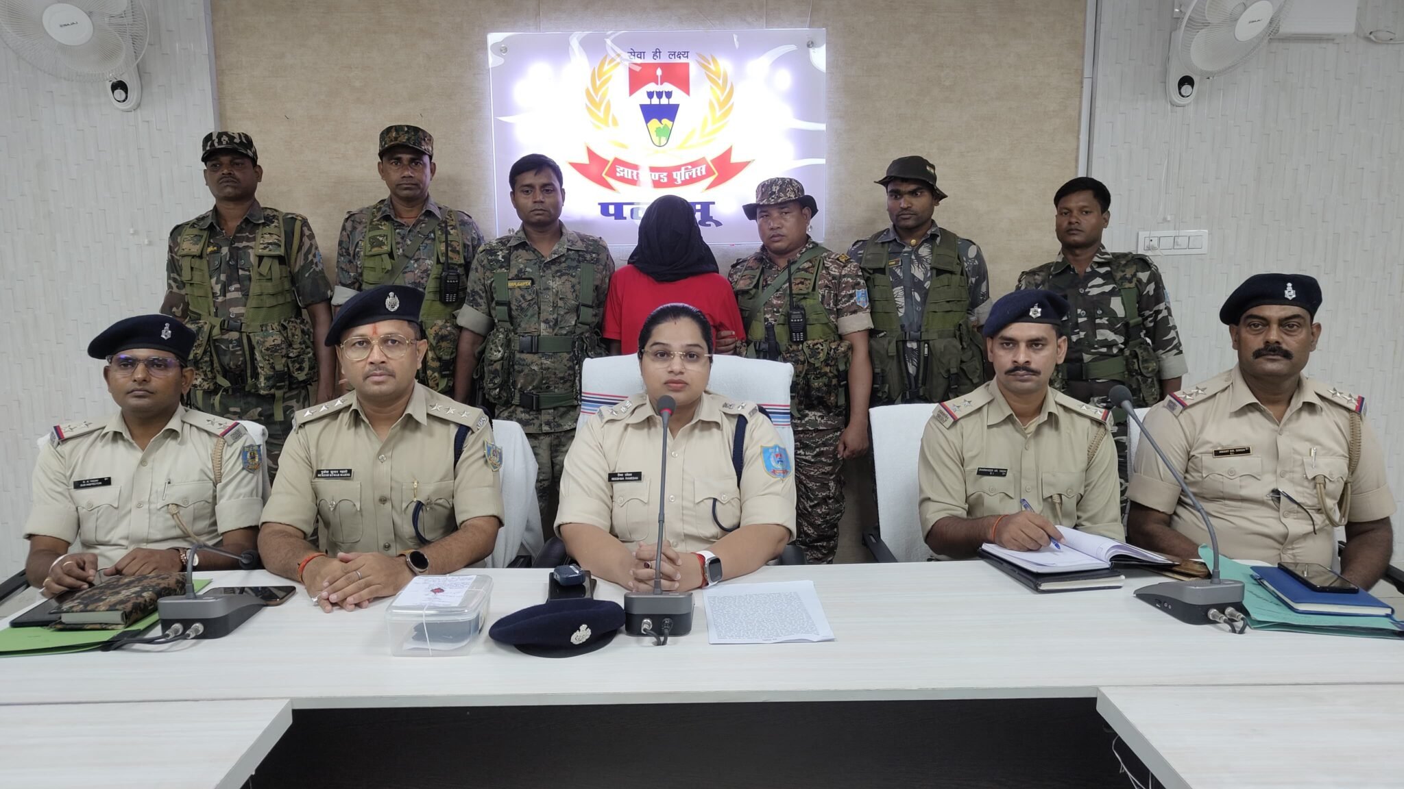 10 लाख के इनामी इस नक्सली ने 6 पुलिसकर्मियों की हत्या कर दी थी, पुलिस ने किया गिरफ्तार