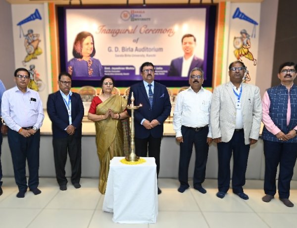 गुरु को स्मरण करने से ही सारे विध्न दूर हो जाते हैं : कुलपति (सरला बिरला विश्वविद्यालय)