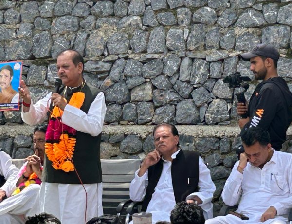 पूर्व केंद्रीय मंत्री सुबोधकांत सहाय जम्मू कश्मीर में इंडिया गठबंधन के प्रत्याशियों के पक्ष में चुनाव प्रचार में हुए शामिल 