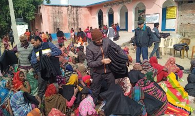 जरूरतमंदों के बीच कंबल का किया गया वितरण