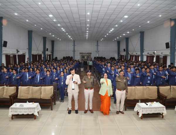 सरला बिरला पब्लिक स्कूल रांची में यातायात सुरक्षा कार्यशाला
