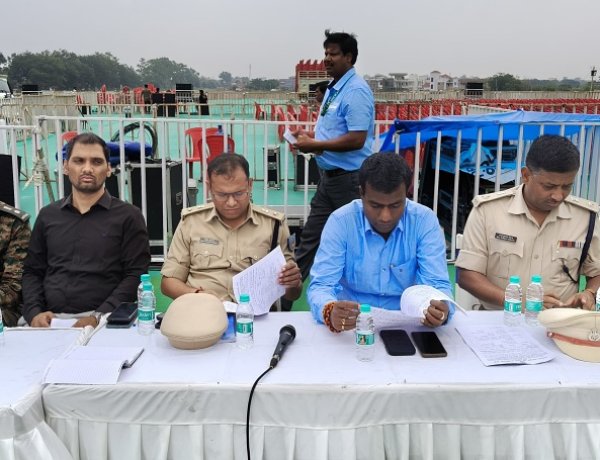 भारतीय वायु सेना (IAF) की एयर शो (Air Show) की तैयारियों को लेकर वरीय पदाधिकारियों ने की समीक्षा बैठक