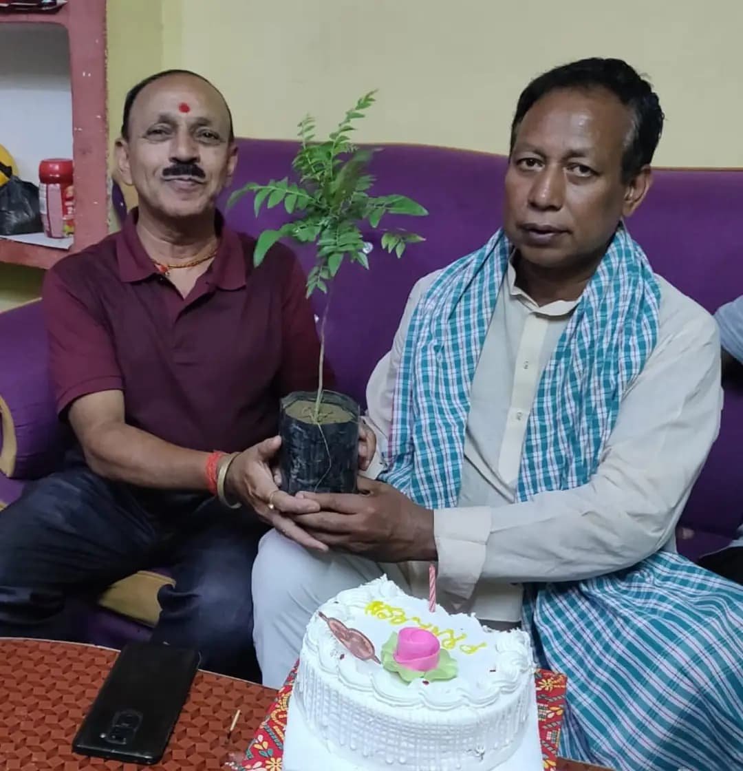 अपने जन्मदिन पर एक पौधा अवश्य लगाएं, क्योंकि एक पेड़ लगाना सौ गायों के दान के बराबर है:- प्रकाश राम पटवा