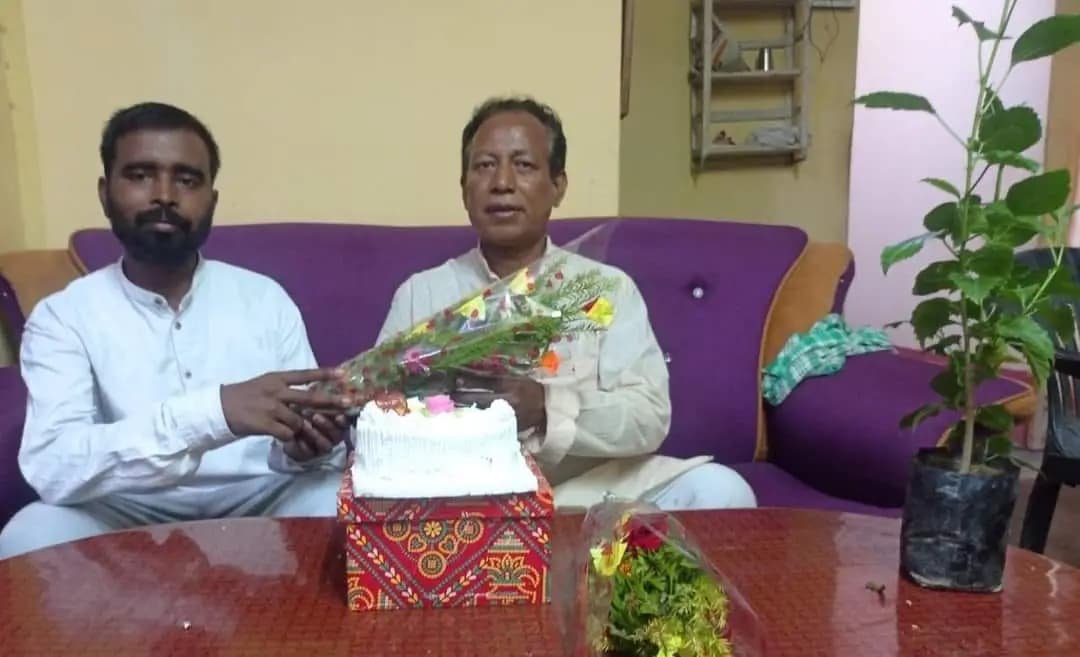 "व्यवसाईयों की आवाज़" जदयू व्यवसायिक एवं उद्योग प्रकोष्ठ के ज़िला अध्यक्ष प्रकाश राम पटवा जी को जन्मदिन की हार्दिक शुभकामनाएं एवं ढेर सारी बधाइयाँ