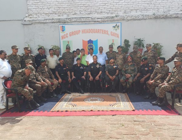 एनसीसी ग्रुप हेडक्वार्टर में "टी" पार्टी का आयोजन, ब्रिगेडियर राम नरेश ने  मिलकर जाना हाल-चाल