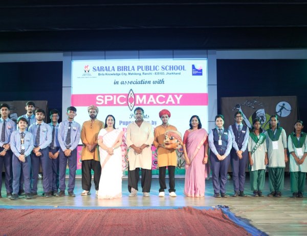 सरला बिरला पब्लिक स्कूल, रांची में स्पिकमैके द्वारा कठपुतली शो का आयोजन