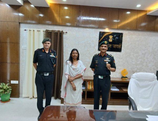 एनसीसी ग्रुप कमांडर ने  कमिश्नर से की मुलाकात