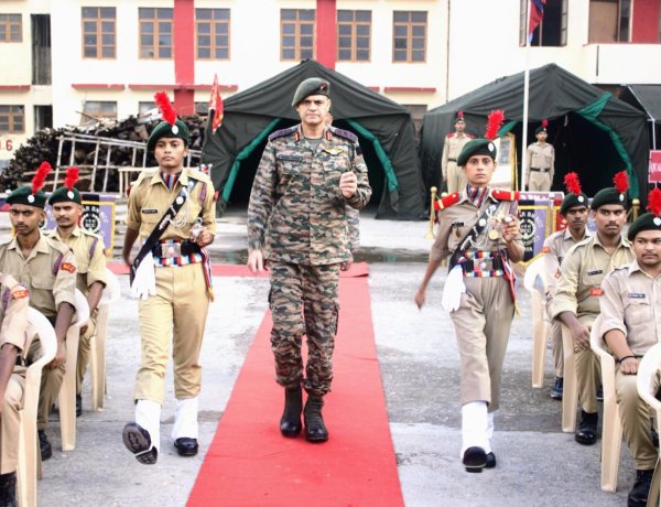 अफसर प्रशिक्षण अकादमी के लौंग रेंज में एनसीसी कैडेटों ने किया फायरिंग