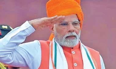 लाल किले के प्राचीर से नरेंद्र मोदी के गर्जना के मायने 