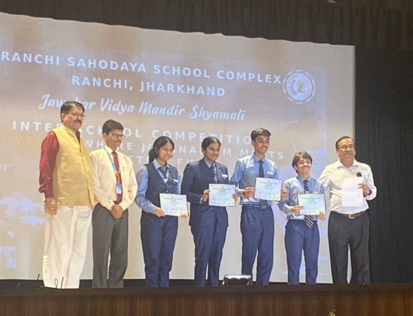 समाचारों को अभिनय में ढाल कर सरला बिरला पब्लिक स्कूल ने रचा कीर्तिमान