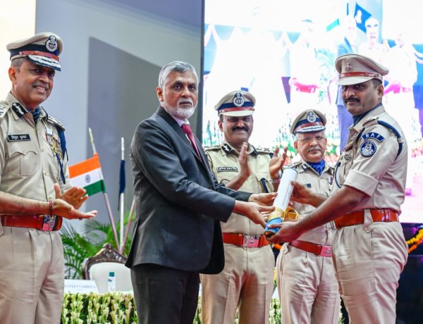 107 आरएएफ के अधिकारी को मिला प्रतिष्ठित वीरता पुरस्कार