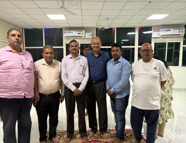 मिलिट्री हॉस्पिटल हिल मंदिर में भजन-कीर्तन व भव्य आरती, श्रद्धा और सौहार्द का अद्भुत संगम