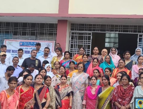 जीबीएम कॉलेज में राजनीति विज्ञान, मनोविज्ञान, संस्कृत एवं उर्दू विभाग की छात्राओं के अभिभावक हुए अभिभावक-शिक्षक बैठक में शामिल