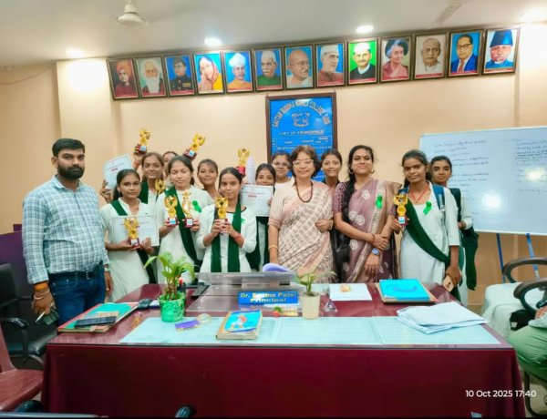 निबंध प्रतियोगिता में प्रथम स्थान प्राप्त करने पर प्रधानाचार्या डॉ सीमा पटेल ने छात्रा साधना प्रिया को दीं शुभकामनाएं, छात्राएँ सभी क्षेत्रों में अपनी प्रतिभा का परचम लहरायें: डॉ सीमा पटेल