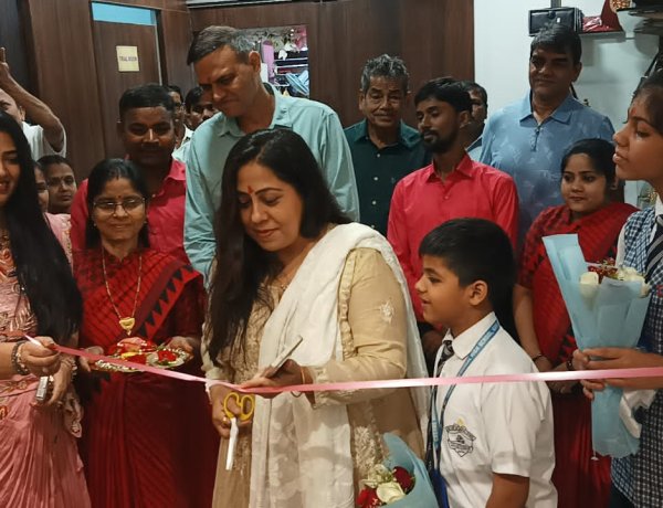 “द लहंगा हब” का गया में भव्य उद्घाटन, महिलाओं के लिए आकर्षक डिजाइनर परिधानों की नई मंज़िल