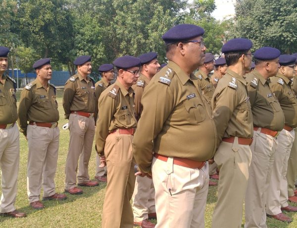 47वीं बटालियन सीआरपीएफ मुख्यालय में संविधान दिवस पर शपथ ग्रहण समारोह आयोजित