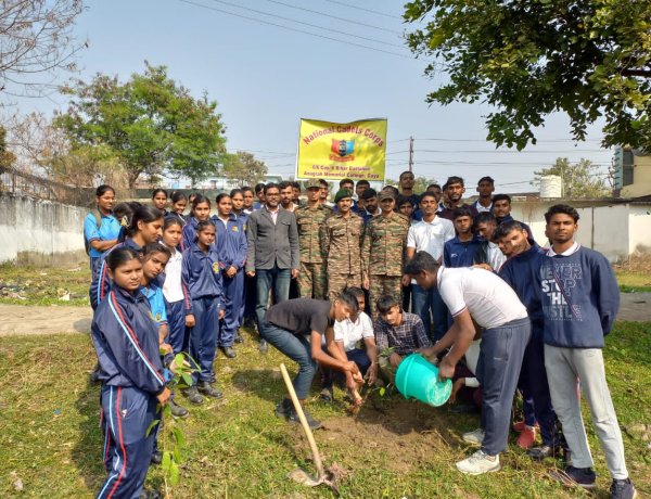 6 बिहार बटालियन के एनसीसी कैडेटों द्वारा वृक्षारोपण एवं प्लास्टिक कचरा जागरूकता कार्यक्रम आयोजित