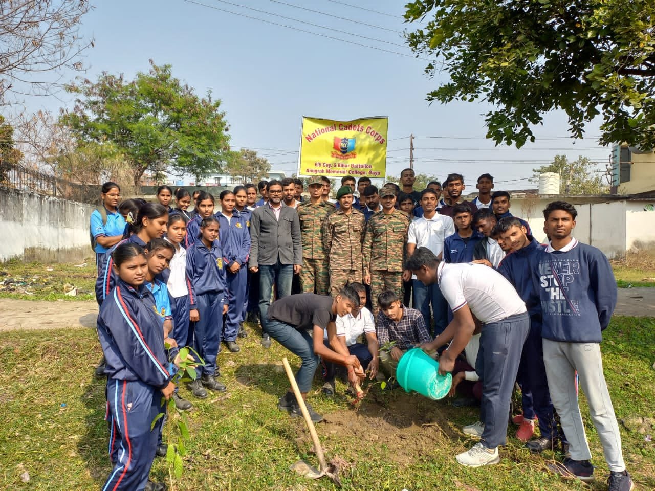 6 बिहार बटालियन के एनसीसी कैडेटों द्वारा वृक्षारोपण एवं प्लास्टिक कचरा जागरूकता कार्यक्रम आयोजित