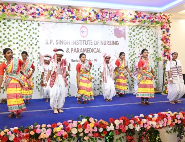 एस. पी. सिंह इंस्टीट्यूट ऑफ नर्सिंग एवं पैरामेडिकल में वार्षिक समारोह का आयोजन