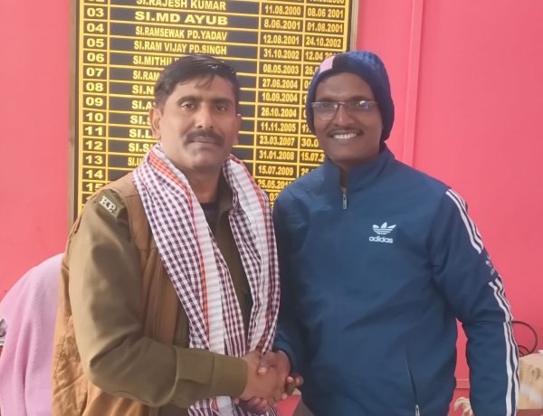 मानपुर बुनियादगंज थाना में नए थाना अध्यक्ष का स्वागत किया गया