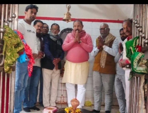 सोमनाथ मंदिर विध्वंस के 1000 वर्ष पूर्ण होने पर मानपुर शिव मंदिर में भाजपा कार्यकर्ताओं ने किया मंत्र जाप एवं पूजा पाठ