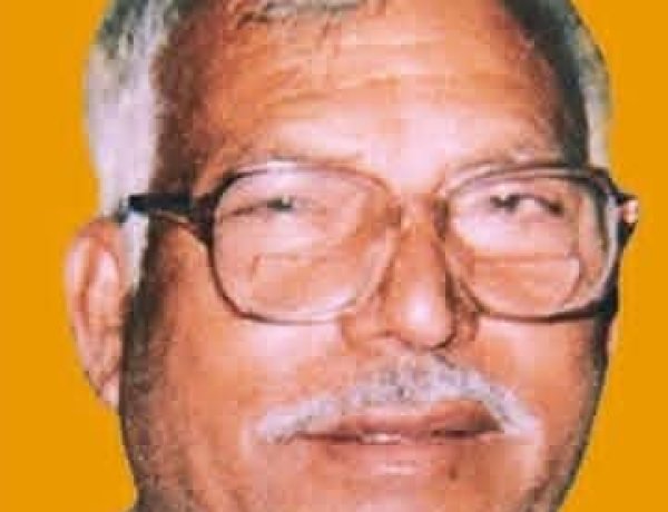 कर्पूरी ठाकुर की राजनीति से नई पीढ़ी के नेताओं को सीख लेने की जरूरत है