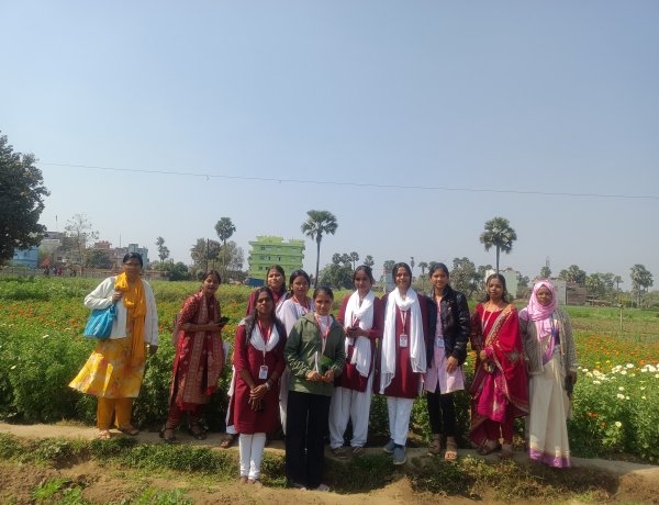 जीबीएम कॉलेज के वनस्पति विज्ञान विभाग की छात्राओं ने मशरूम फॉर्म का किया शैक्षणिक भ्रमण, छात्राओं ने मशरूम की खेती की विभिन्न विधियों को देखा और सीखा