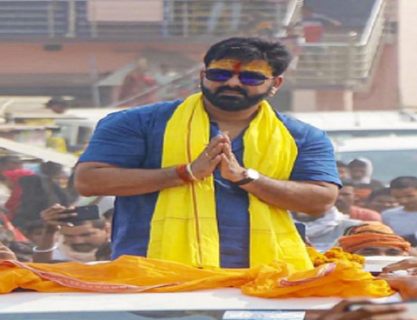 भोजपुरी स्टार पवन सिंह जाएंगे राज्यसभा!, बीजेपी अध्यक्ष से की मुलाकात, सियासी हलचल तेज