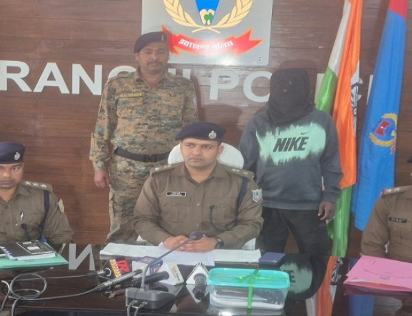 रांची में ब्राउन शुगर तस्करी का भंडाफोड़, 253 पुड़िया के साथ एक आरोपी गिरफ्तार