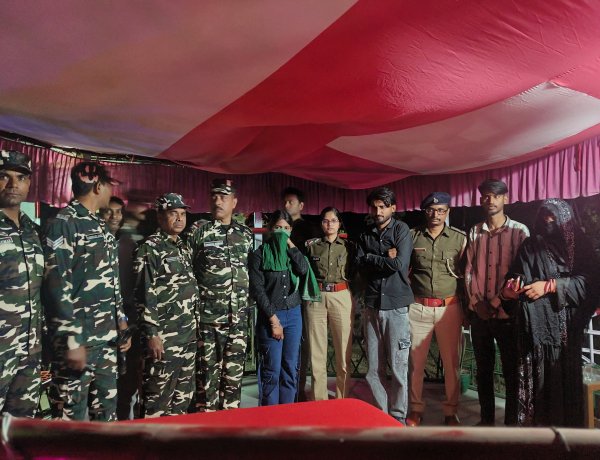 44वीं वाहिनी एसएसबी ने नाबालिग लड़की को नेपाल ले जाते युवक को पकड़ा, पुलिस को सौंपा