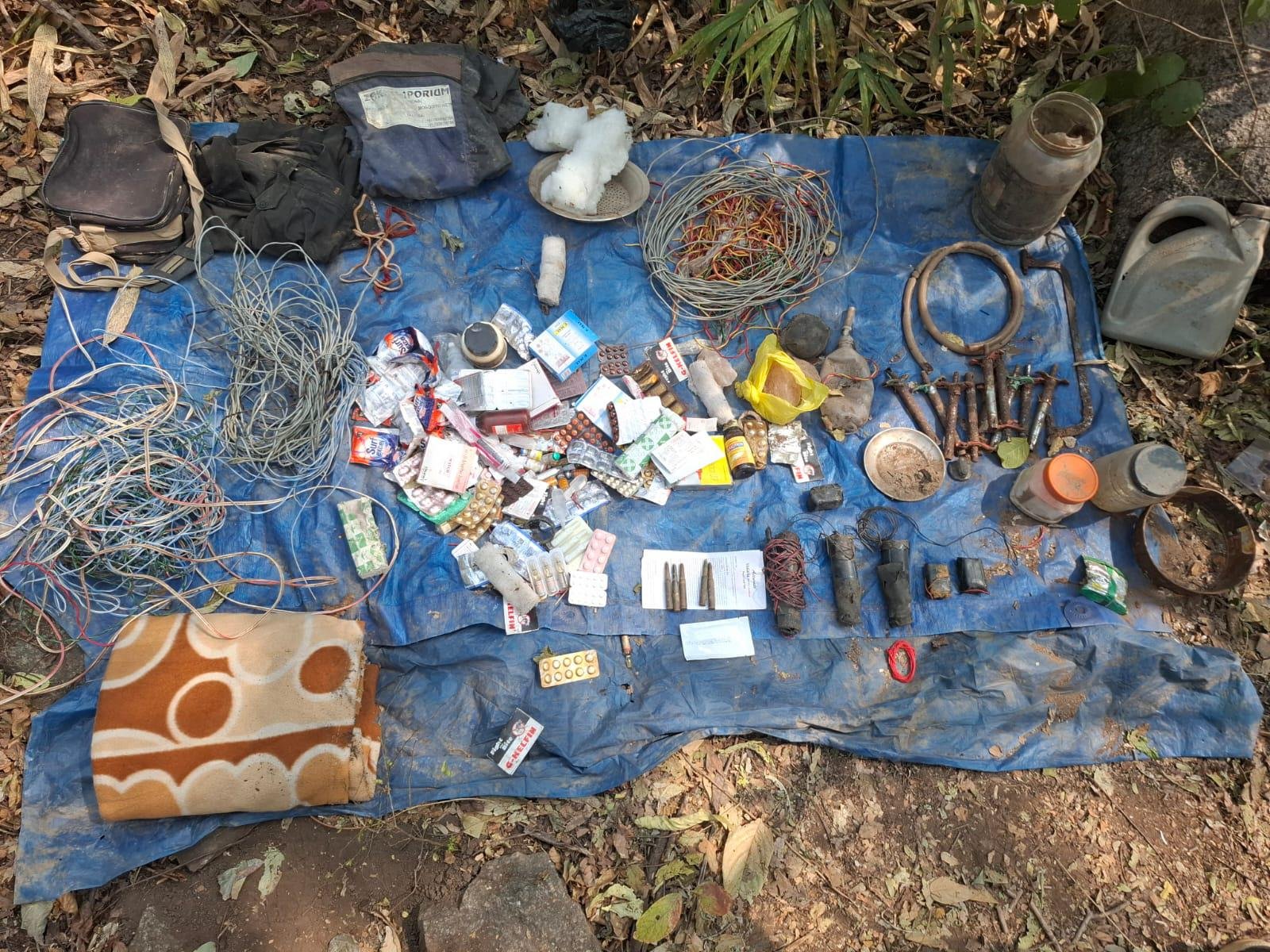 सोंडाहा क्षेत्र में नक्सलियों का जखीरा बरामद, सीआरपीएफ ने बड़ी साजिश को किया नाकाम