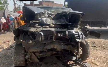 झारखण्ड में भीषण सड़क हादसा, स्कॉर्पियो की चपेट में आने से 4 बाइक सवार की मौत, आक्रोशितों ने किया बवाल