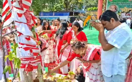 झारखण्ड में सरहुल की धूम, शोभा यात्रा को लेकर चप्पे-चप्पे पर पुलिस बल की तैनाती, धनबाद में भी मांदर की थाप पर झूमे पुलिसकर्मी