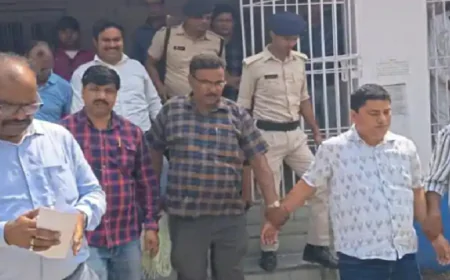 बिहार में निगरानी विभाग की एक और बड़ी कार्रवाई, 70 हजार रुपये घूस लेते SDM कार्यालय में तैनात स्टेनो गिरफ्तार, मचा हड़कंप