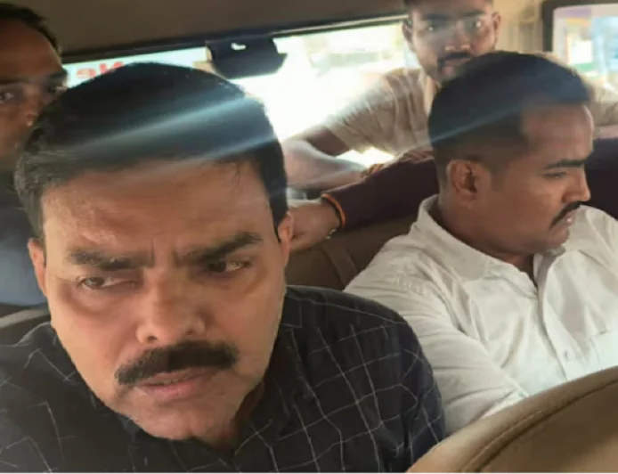 झारखण्ड में घूसखोर दारोगा गिरफ्तार, 15 हजार रुपये रिश्वत लेते ACB ने रंगेहाथ दबोचा