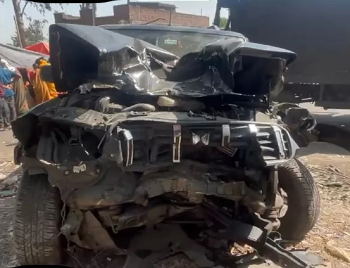 झारखण्ड में भीषण सड़क हादसा, स्कॉर्पियो की चपेट में आने से 4 बाइक सवार की मौत, आक्रोशितों ने किया बवाल