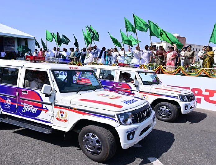 CM हेमंत सोरेन ने झारखंड पुलिस को सौंपे 1,485 आधुनिक वाहन, अत्याधुनिक 12 नये थानों का किया ऑनलाइन शिलान्यास