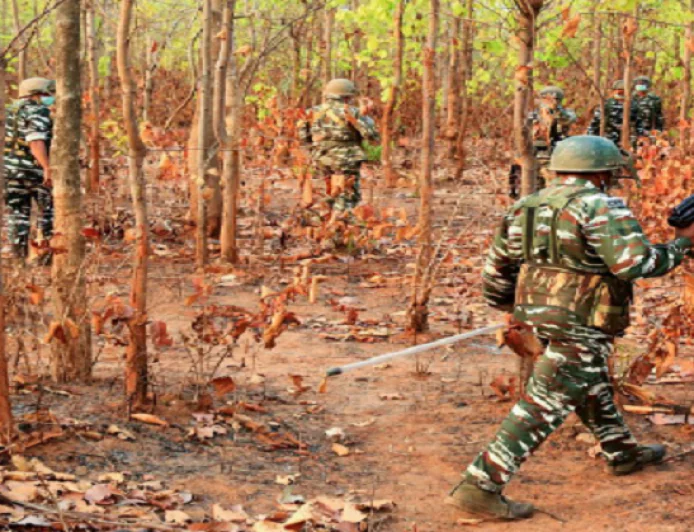 बिहार STF और नवादा पुलिस को मिली बड़ी कामयाबी, PLFI के दो सक्रिय सदस्य गिरफ्तार, भारी मात्रा में हथियार भी बरामद