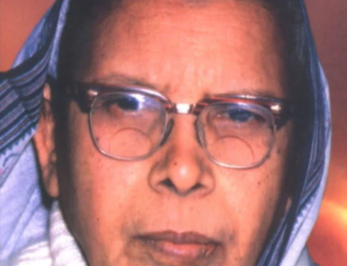 महादेवी वर्मा की कविताएँ बंधन में पड़ी असीम चेतना की अनुभूति से साक्षात्कार कराती हैं