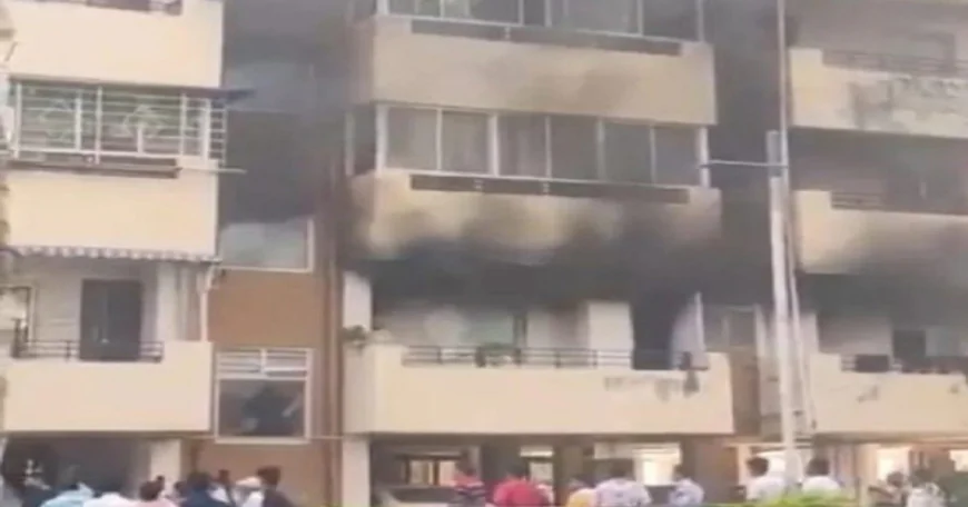 BIG NEWS : रांची में बड़ा हादसा, सेल सिटी में सिलेंडर ब्लास्ट, फ्लैट में भीषण आग से मचा हड़कंप