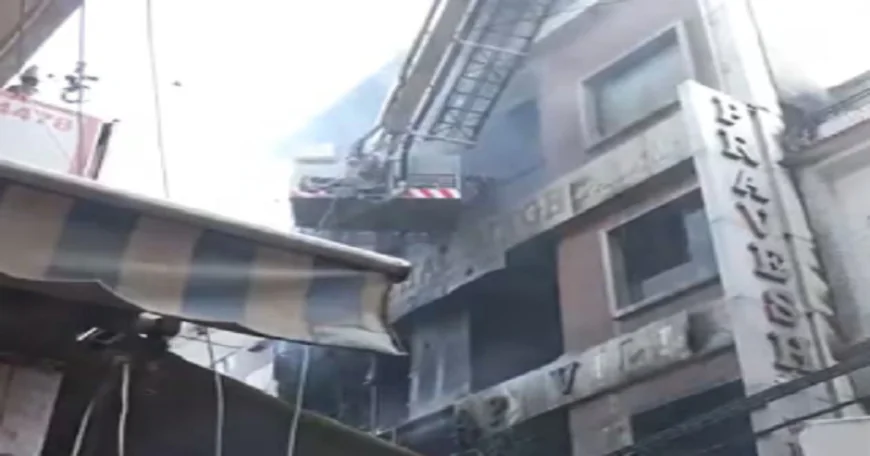 BREAKING : दिल्ली के पालम में लगी भीषण आग, 6 लोगों की जिंदा जलकर मौत, मचा हड़कंप