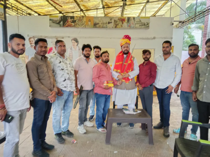 श्रीश्री महाबली हनुमान भक्त मंडल व महादेव टंगरा मंदिर विकास समिति ने पूर्व केंद्रीय मंत्री सुबोधकांत सहाय का किया अभिनंदन 