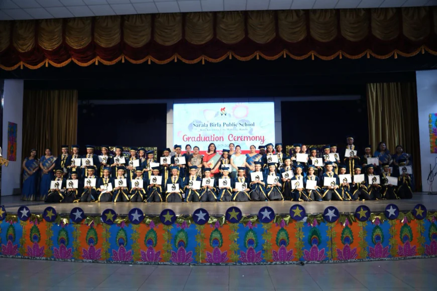 सरला बिरला पब्लिक स्कूल में दीक्षांत समारोह