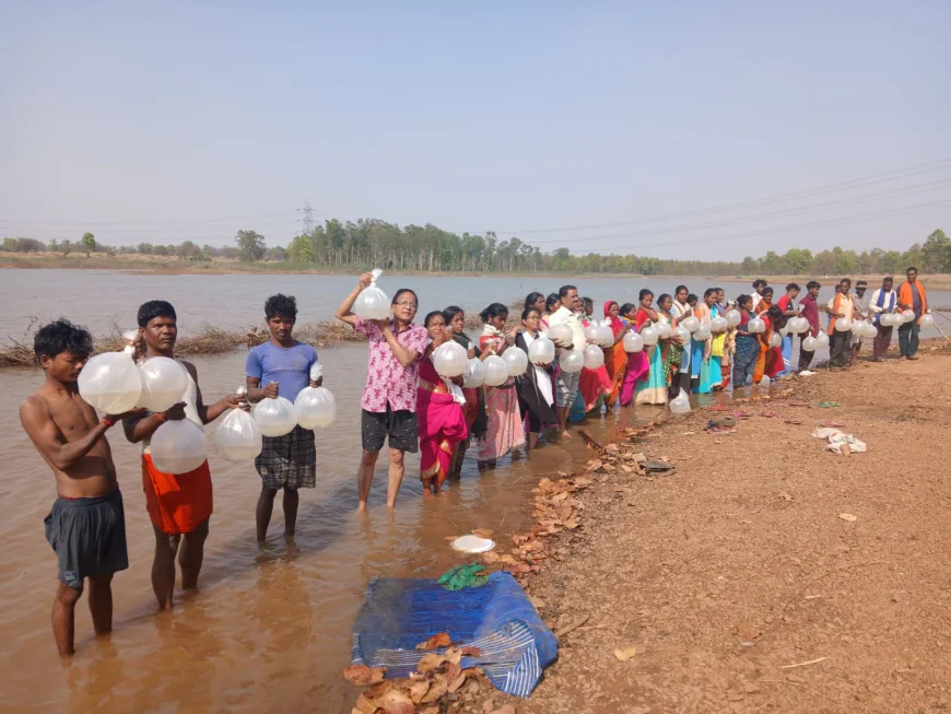जलाशयों में महाझींगा पालन आदिम जनजातियों  की समृद्धि में सहायक : अमरेन्द्र कुमार 