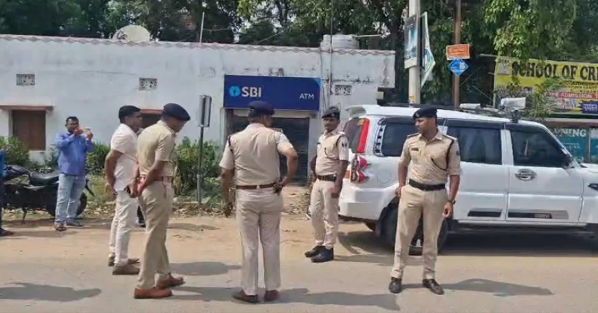 पटना में फिल्मी स्टाइल में ATM लूट, CCTV पर किया स्प्रे, उखाड़ा SBI ATM मशीन, 30 लाख लेकर हुए फरार