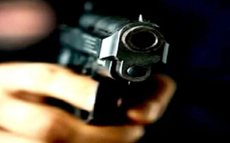 मुजफ्फरपुर में दिनदहाड़े अंधाधुंध फायरिंग, एक की मौत, दूसरे की हालत नाजुक,  मचा हड़कंप