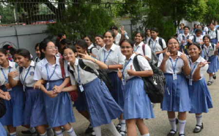 Ranchi School Timing Change : रांची में स्कूलों की टाइमिंग में बड़ा बदलाव, भीषण गर्मी को लेकर जिला प्रशासन का बड़ा फैसला, 21 अप्रैल से होगा लागू